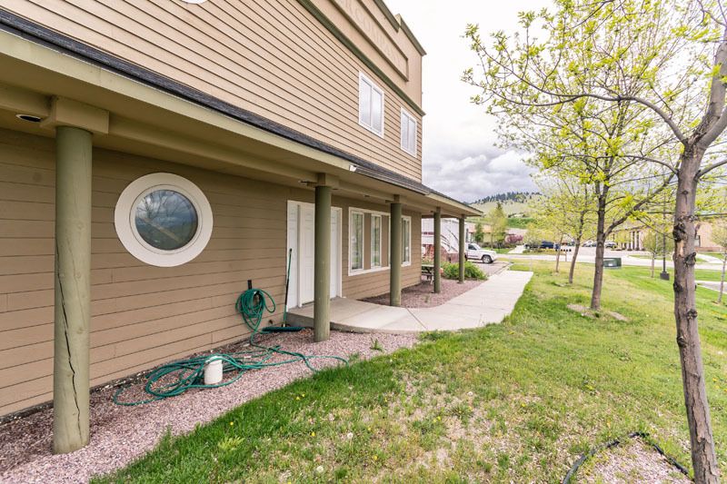 Commercial/Office Building: 5707 W Harrier Dr, Missoula, MT 59808